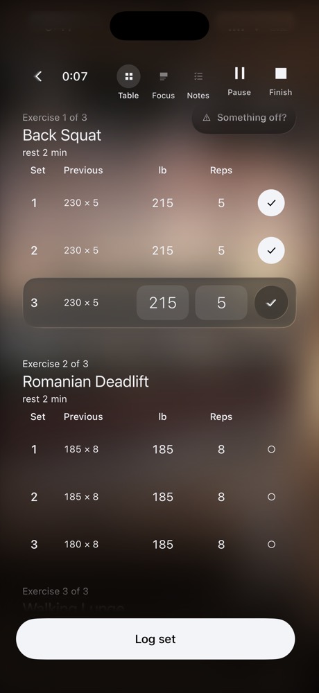 A session in the phorme app: sets, weights and reps, logged as you go
